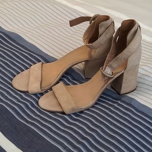 Madewell tan suede block heel sandals